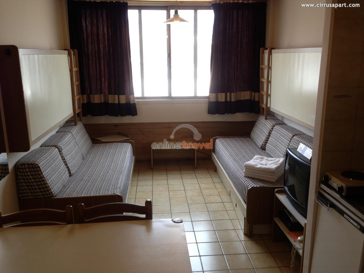 ラス・レニャス Cirrus Apartアパートホテル エクステリア 写真