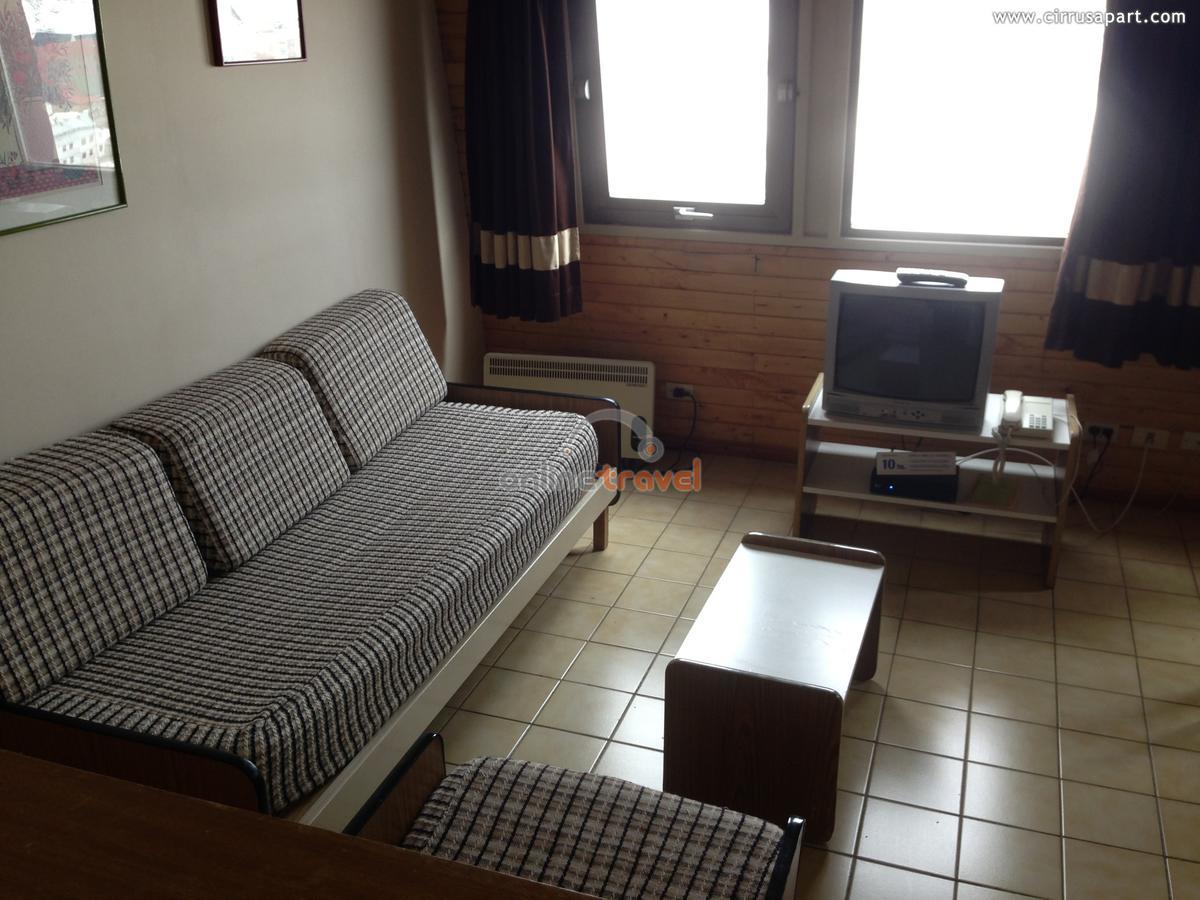 ラス・レニャス Cirrus Apartアパートホテル エクステリア 写真