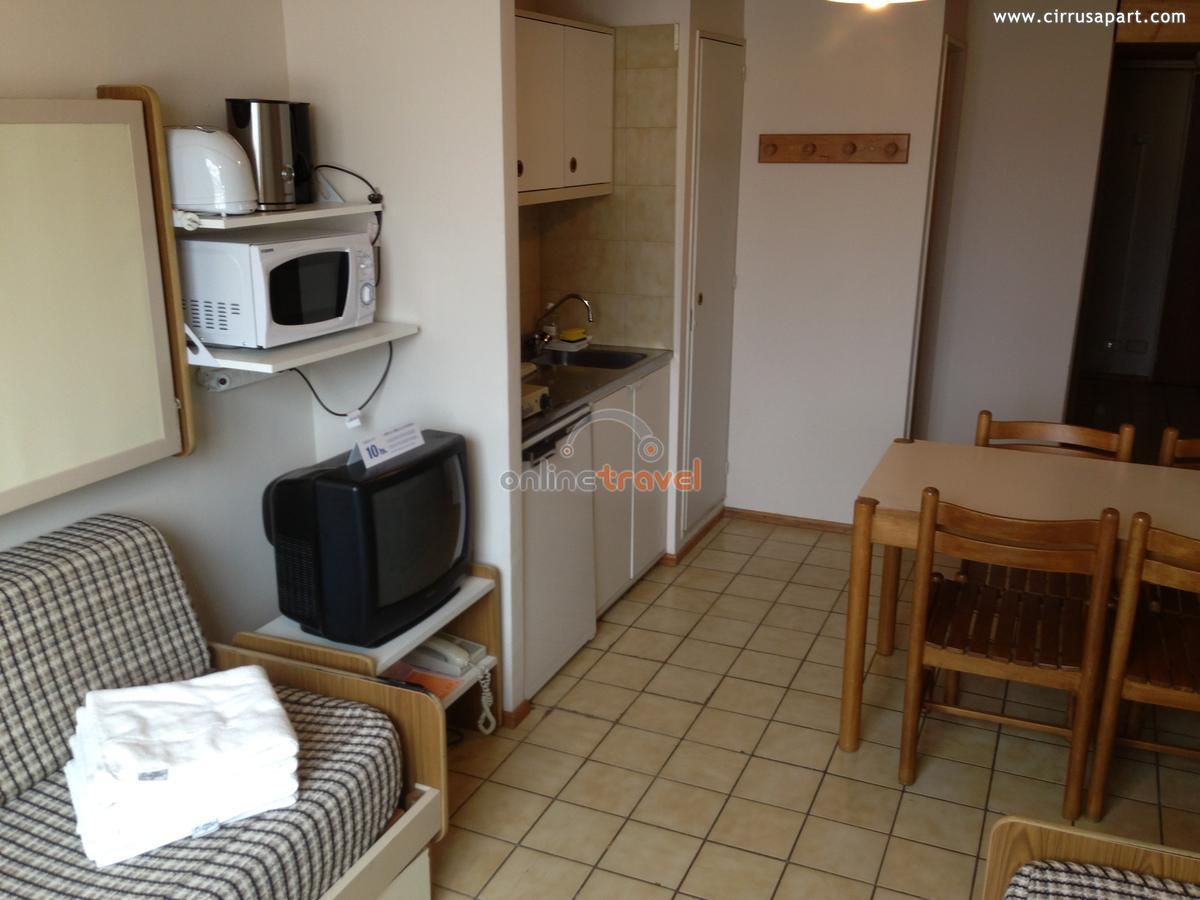 ラス・レニャス Cirrus Apartアパートホテル エクステリア 写真