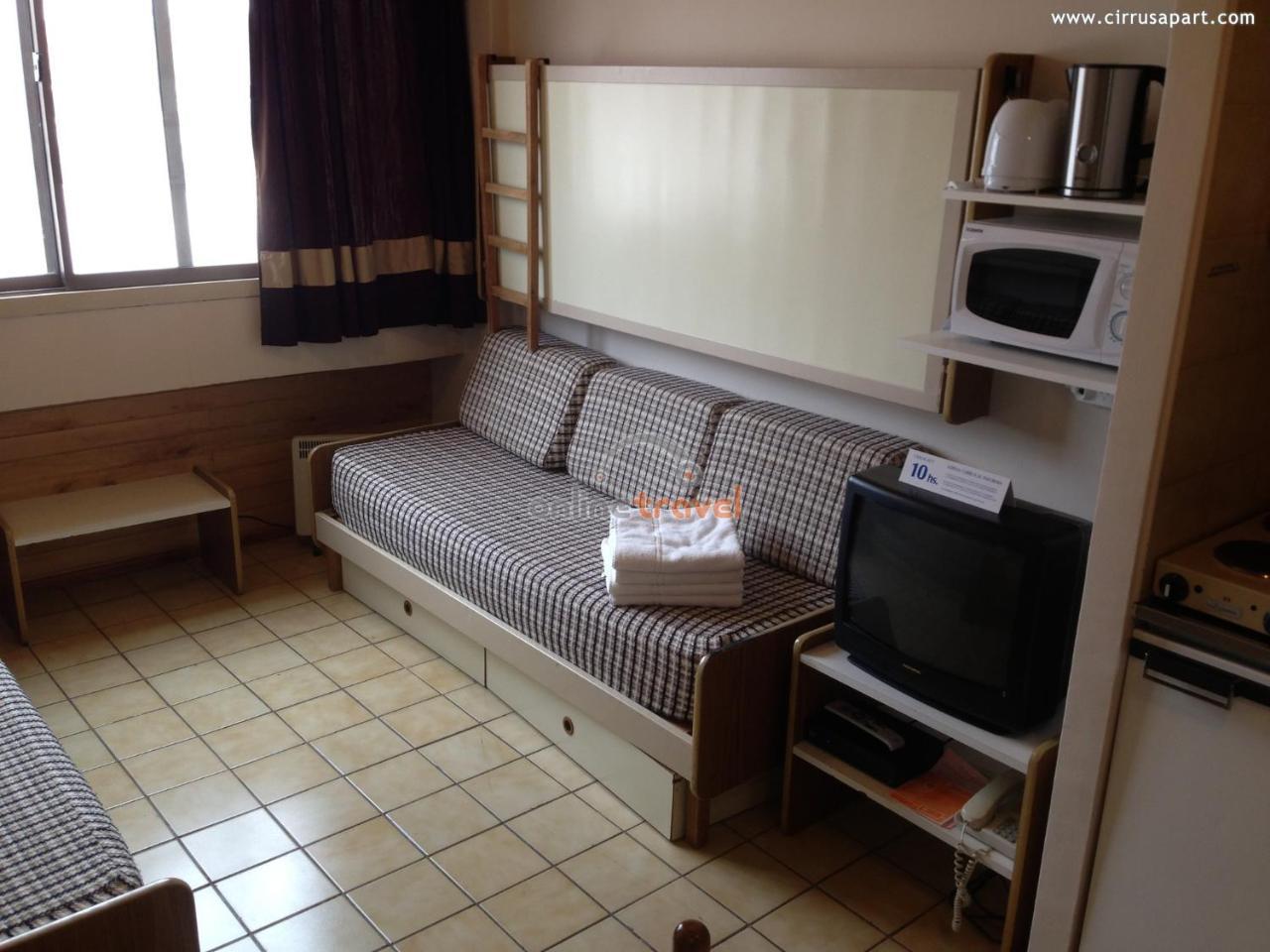 ラス・レニャス Cirrus Apartアパートホテル エクステリア 写真